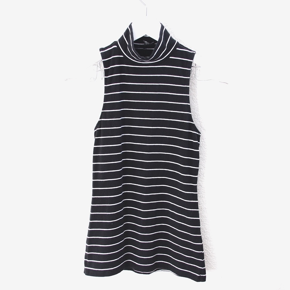 ♡ Express Stripe Turtleneck Open Back Top ♡